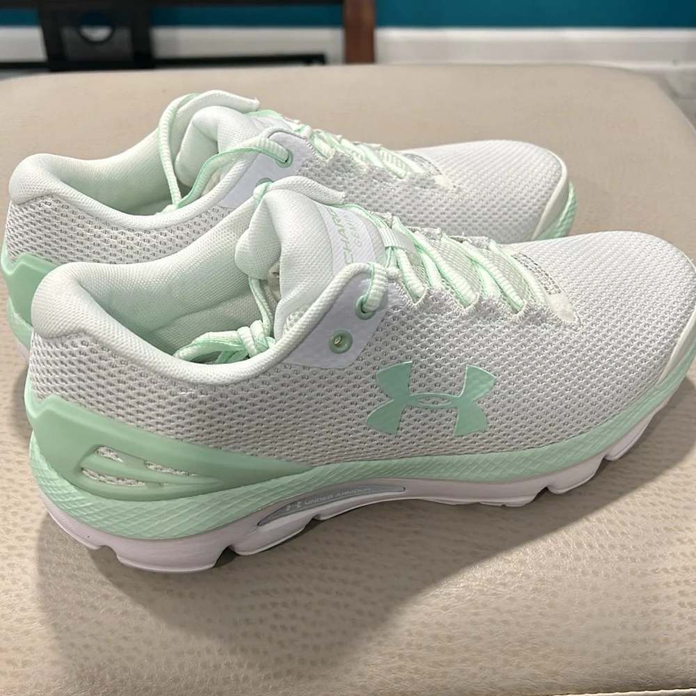 Under Armour Women Charged Gemini - Picture 7 of 10